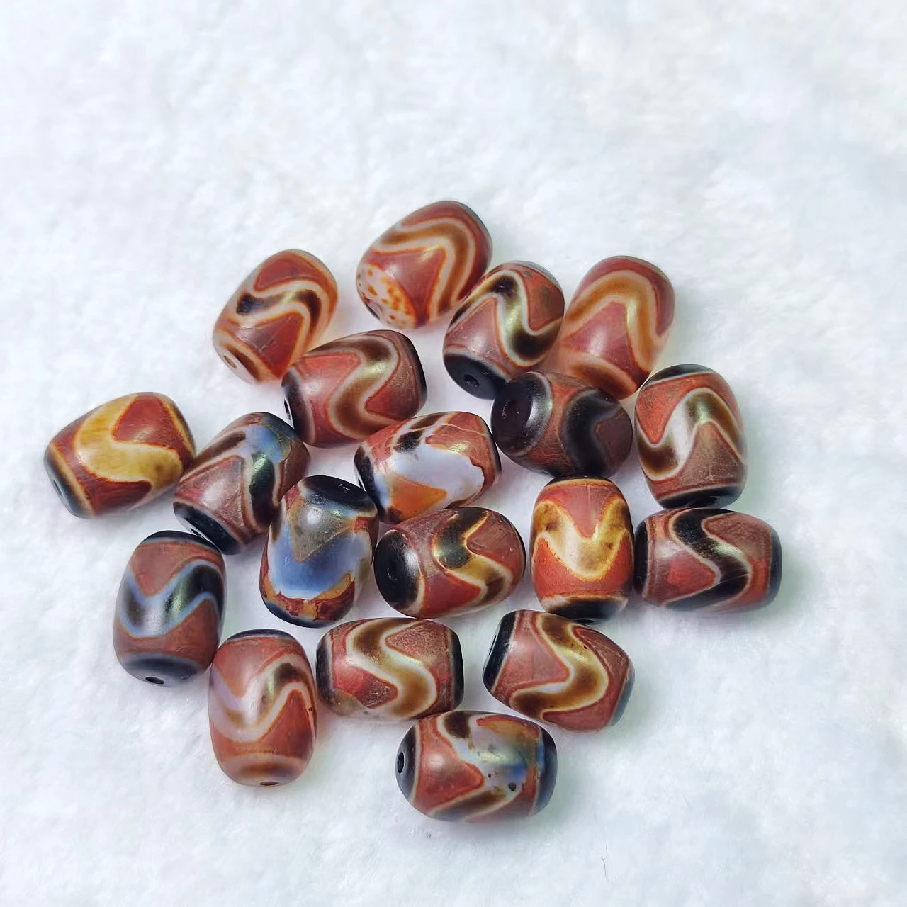 18 Pz/Lotto Denti Di Tigre Tibetana Totem 14*10Mm Nero/Bianco/Arancione Agata Dzi Perline Gioielli Da Uomo E Da Donna Fai Da Te