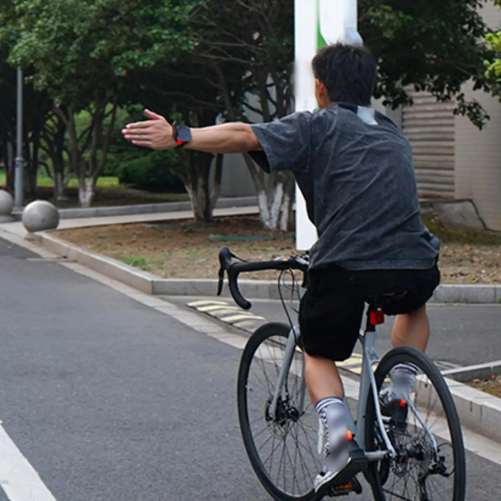 자전거 백미러 손목밴드 암밴드 거울 탈부착 스트랩 산악 도로 자전거용 360도 °   회전 가능한 손목밴드 자전거 후방 카메라