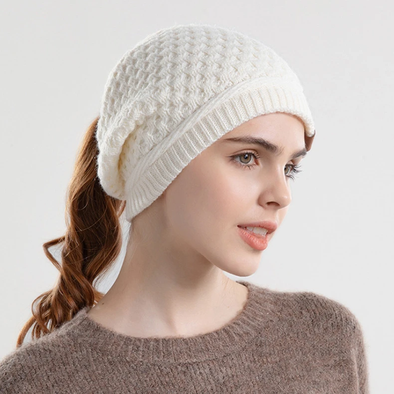 Cappello lavorato a maglia allentato e caldo con coda di cavallo da donna nuova con berretto in tinta unita con foro, protezione per le orecchie comoda per la casa all'aperto_voghion.com