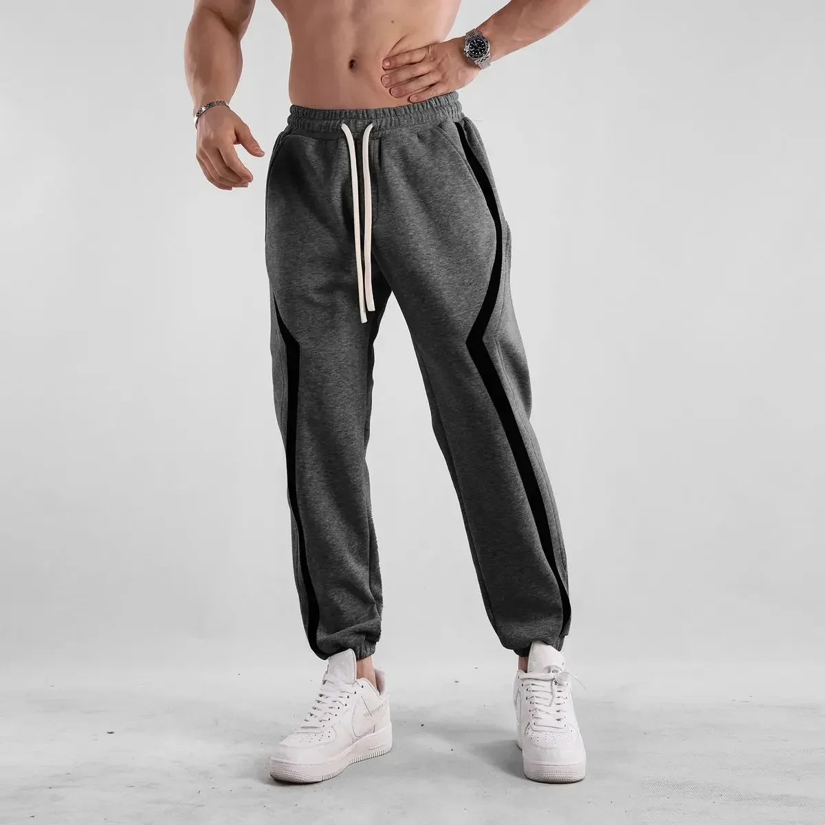 thumbnail image 1 of Pantalones deportivos negros para hombre, mallas, pantalones deportivos para hombre, pantalones a rayas, otoño e invierno, ajustados, ajustados, harén, talla grande, largos, esenciales, 1 of 5