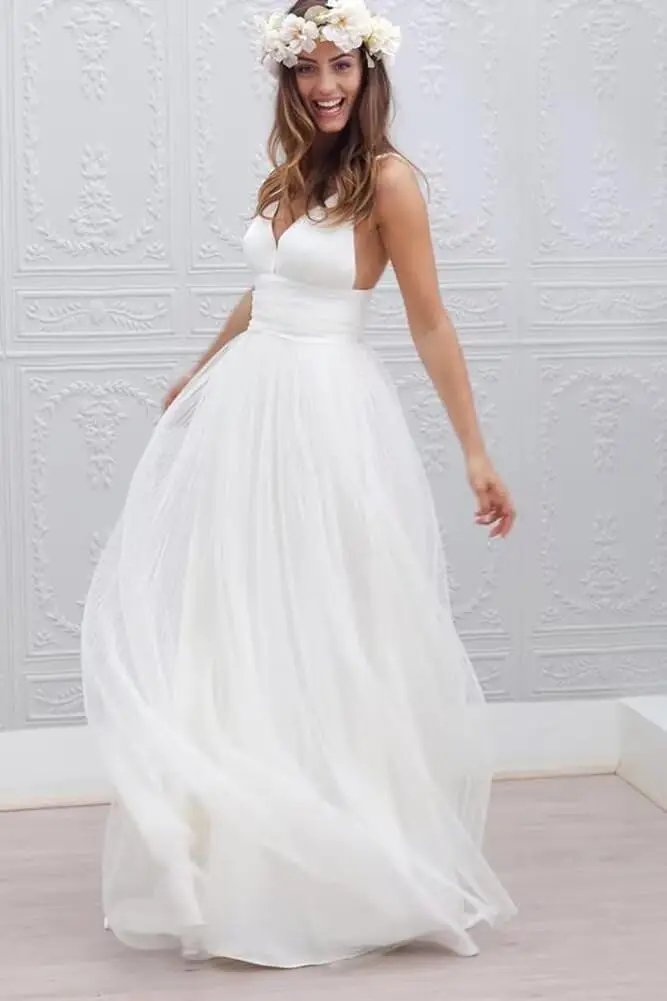 Women’s A Line V Neck Backless Wedding Dresses for Bride Sleeveless Pleated Tulle Bridal Gown with Train Simple Wedding Dress 3