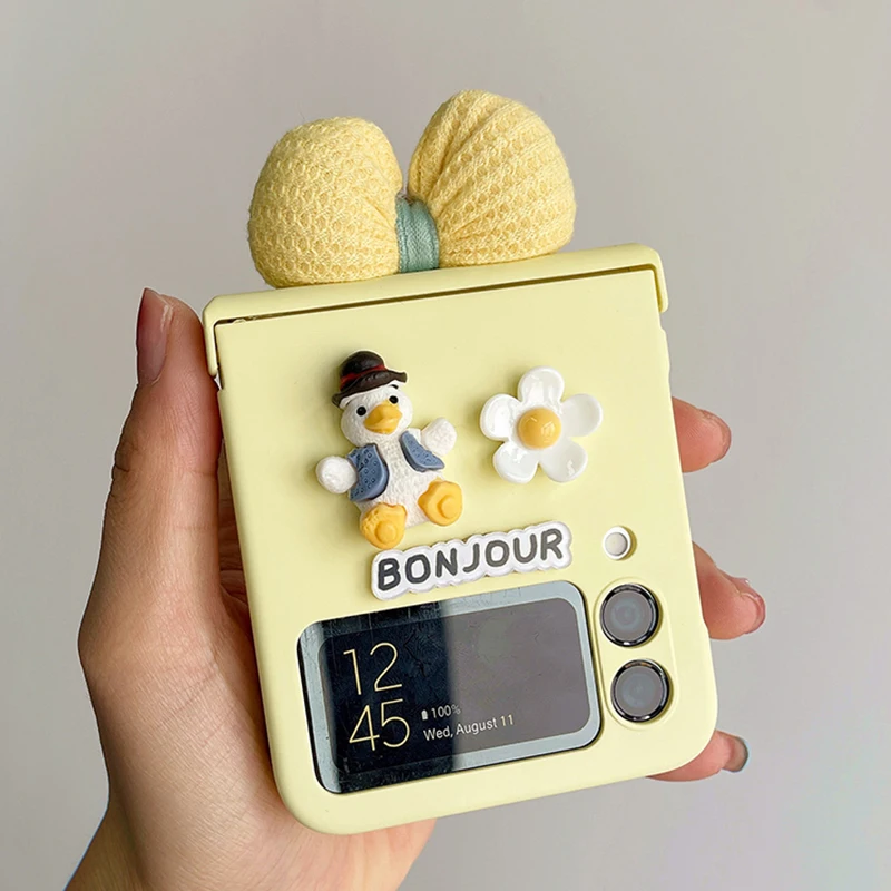

Case for Samsung ZFlip3 Cute Little Duck Light Yellow for Galaxy Zflip3 Samsung 3D Bow Kawaii Mobile Phone Shell F7110 Funda