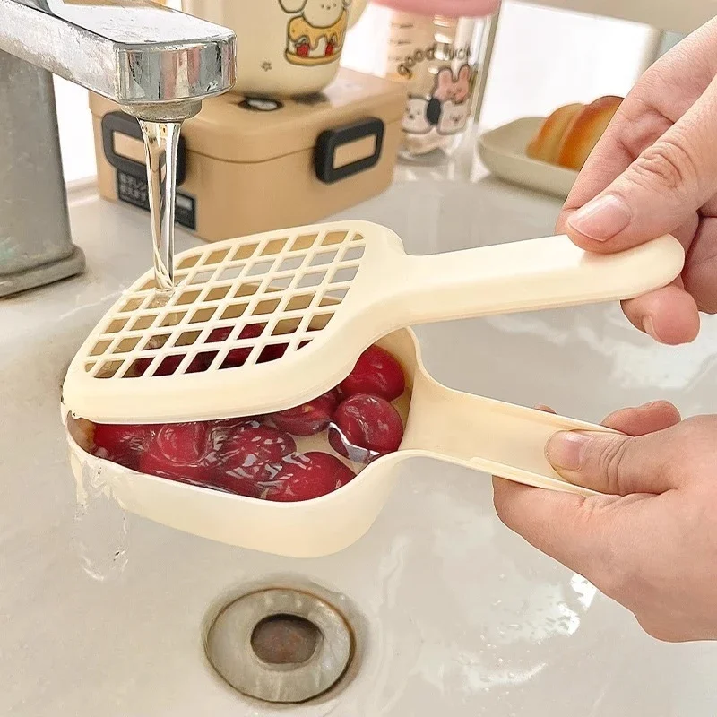 Drainage basket Mini Fruit Cherries Blueberries Household Cleaning basket With handle Vegetable washing Kitchen tools 1pc