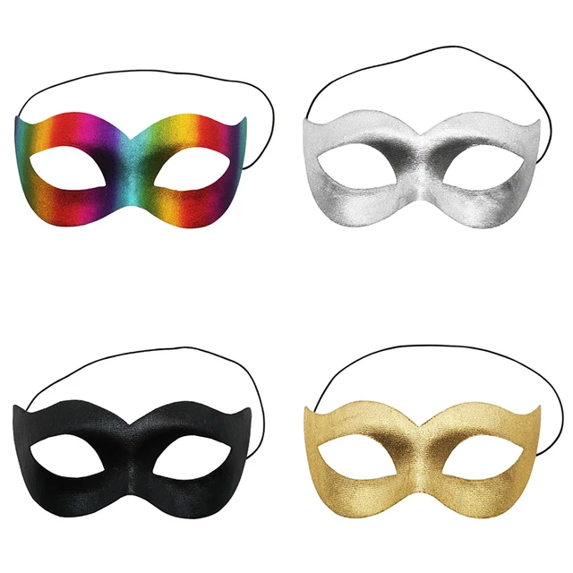 Rostro de mujer con máscara veneciana de carnaval