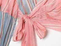 Chemise rayée élégante et unique KONDALA pour femme, avec nœud à la taille, transparente, collection été 2026, style urbain, idéale pour les vacances 6