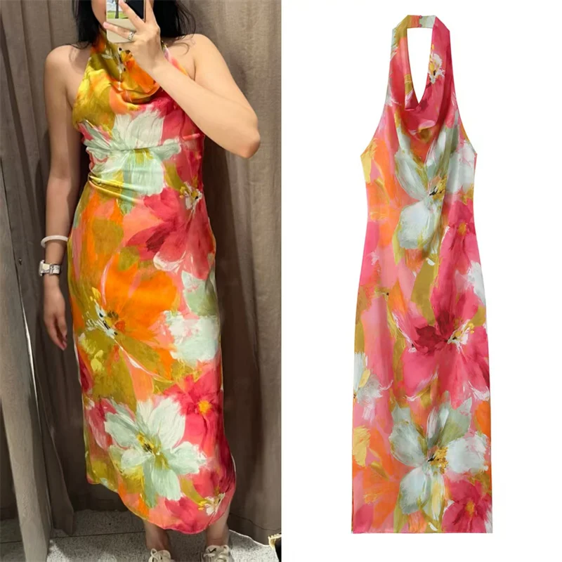 Robe longue élégante et gracieuse pour femme, nouveau style été 2026, imprimée, col halter, texture satinée, idéale pour les vacances à la plage