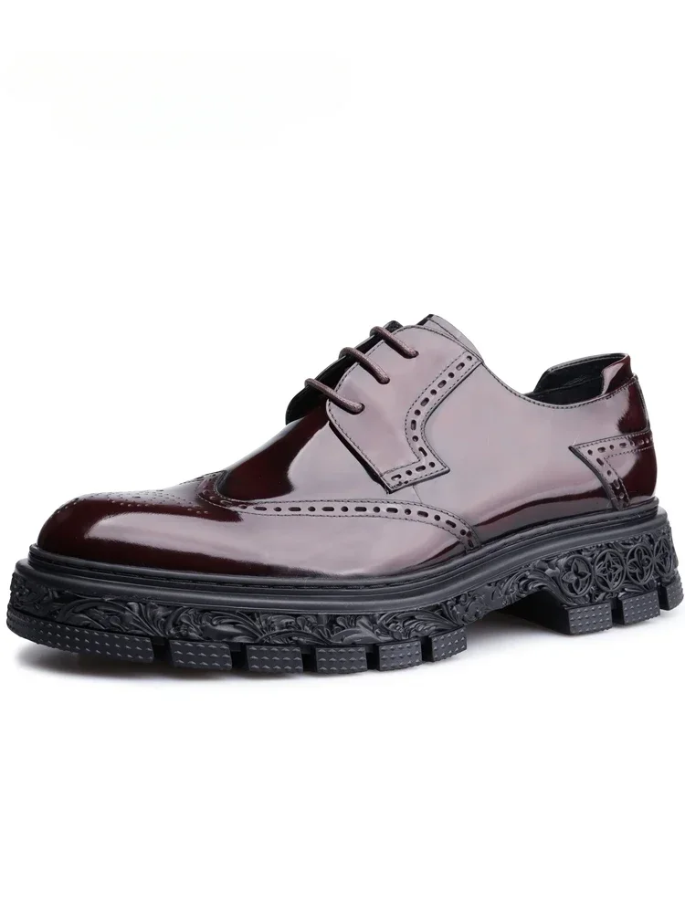 New Autumn Formal Men Shoes Brock Carved Platform with British Leather Glossy Leather Shoes. Gift
