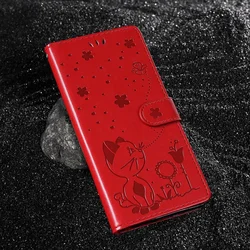 Stylish Wallet Flip Cat Bee Design Phone Case Cover - Motorola Moto G86 (Red)