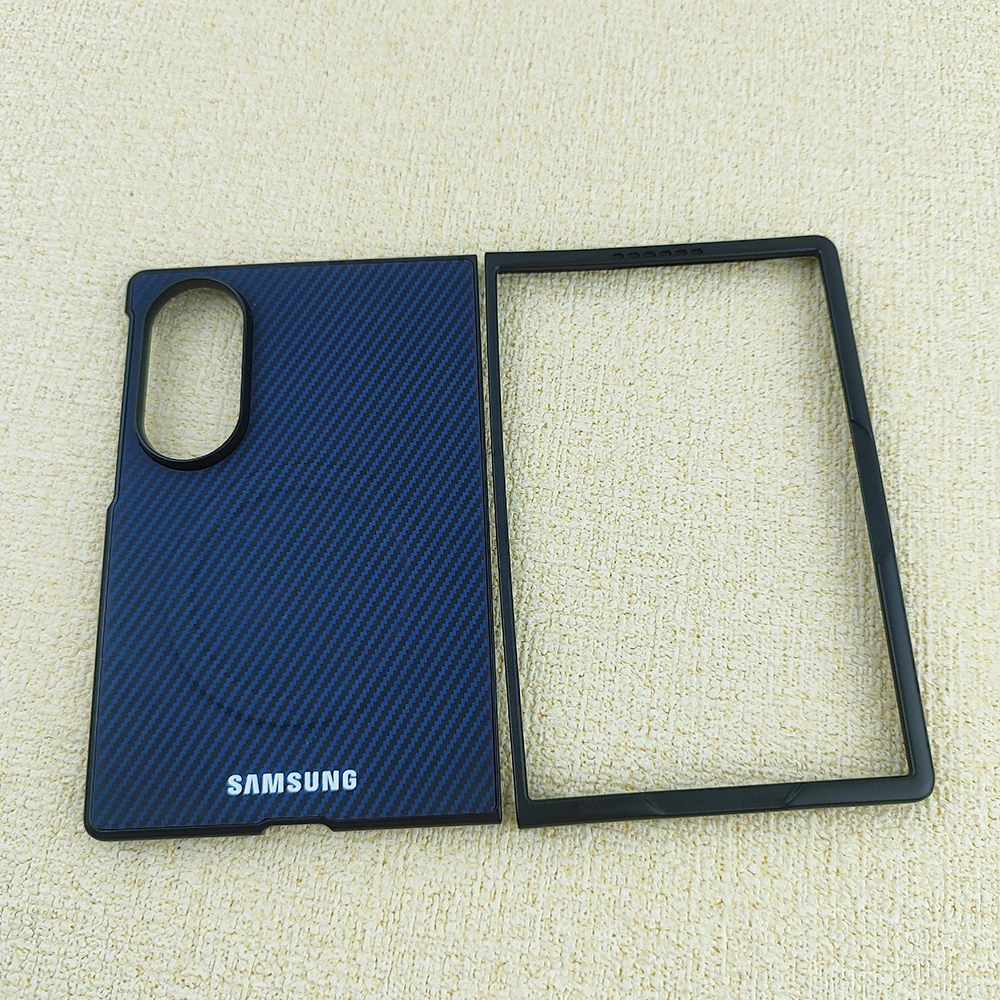 Luxury Carbon Fiber Magnetic Case with MagSafe and Anti-Fall Protection