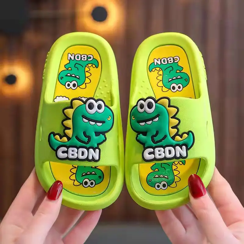 

2023 New PVC Slippers for Kids Kids Cartoon Pattern Dinosaur Boy Sandals Garden Casual Shoes Kids Kids Soft Soled Home Shoes