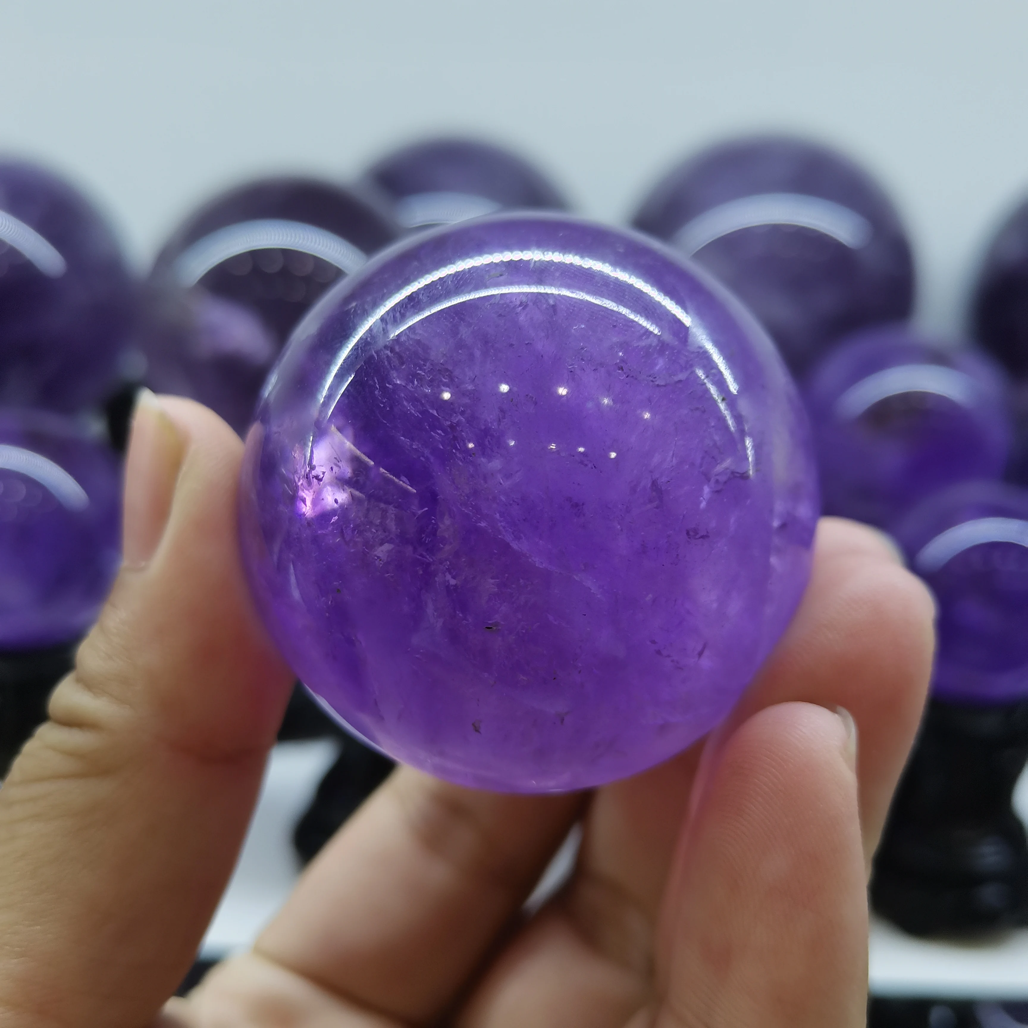 Natural Amethyst Ball Quartz Massage Sphere Polished Reiki Healing Exquisite Room Decoration Mineral Amethyst Ball Souvenir Gift 5