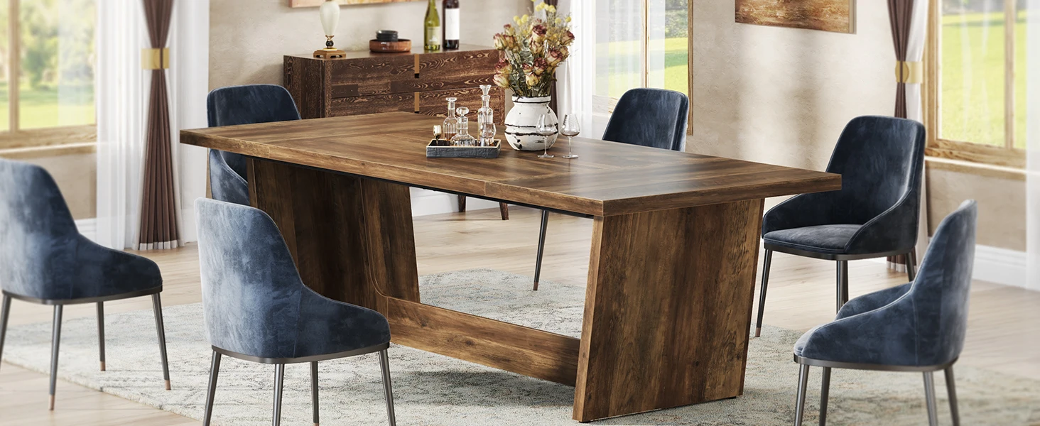 Comfortably Seats 6-8 People