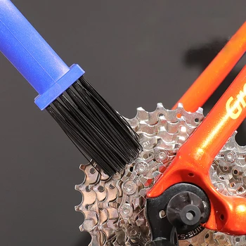Motorcycle Chain Cleaning Brush 4