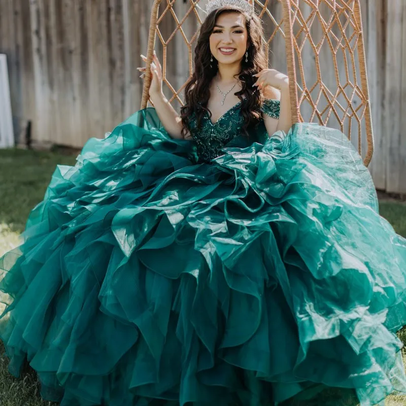 

Emerald Green Princess Gowns Ball Gown Quinceanera Dress Beaded Tiered Prom Dresses For Girl Corset Graduation Gowns Vestido De