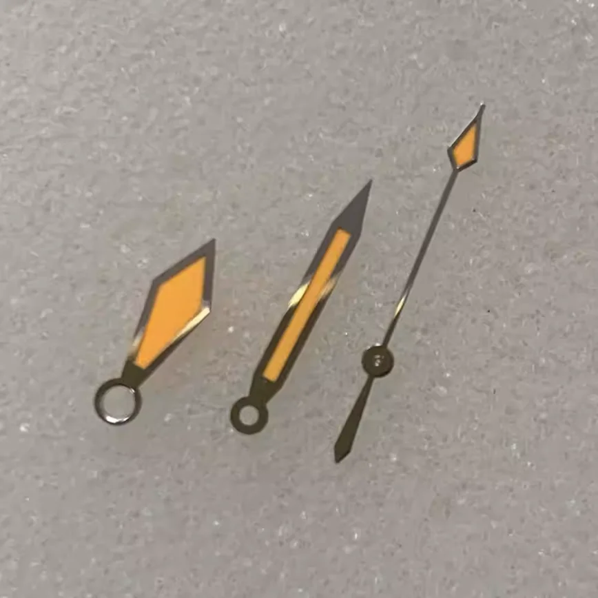 

Watch Accessories Watch Hands 12.5MM Silver Edge Orange Diamond-shaped Hands Green Luminous Suitable for NH35/36/4R/7S Movement