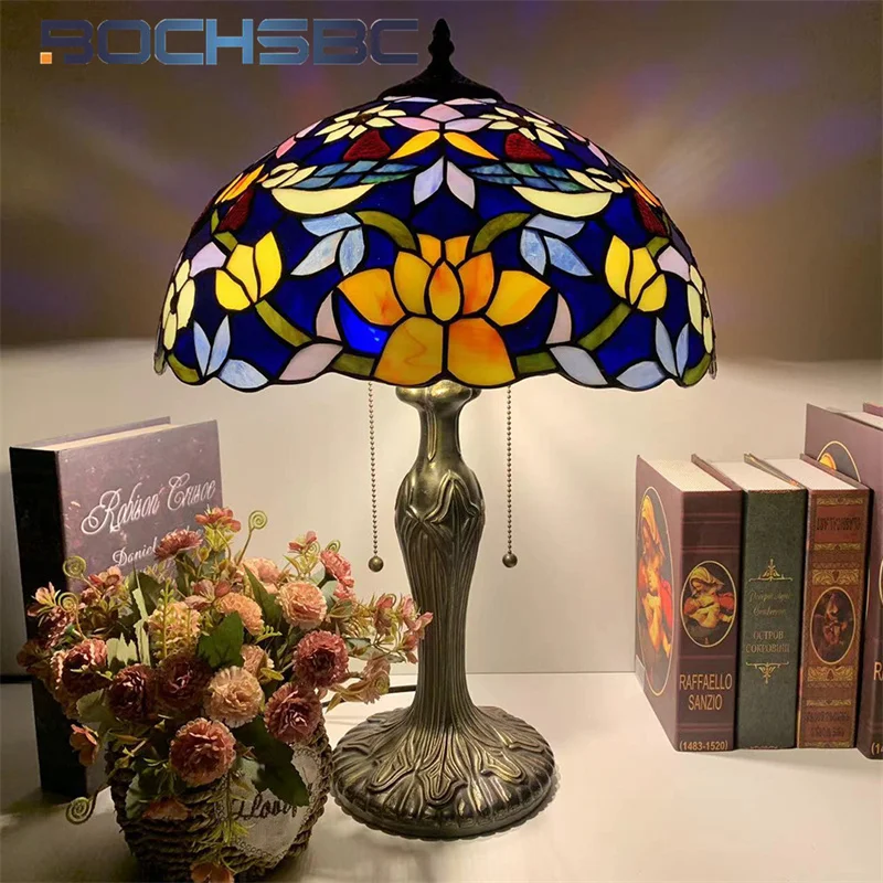 

BOCHSBC Tiffany Stained Glass Table Lamp Vintage Bird Style Task Light Art Deco Living Room Bedroom Eye Protection light
