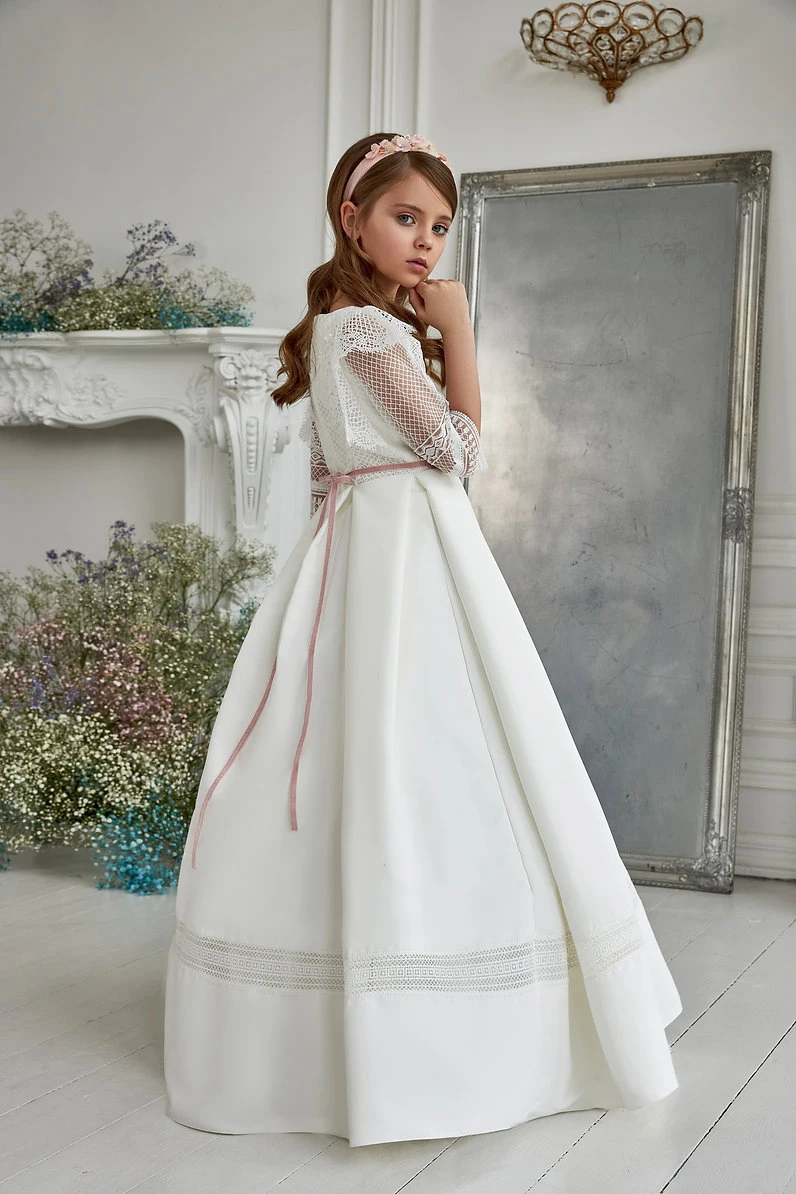 Boho White Flower Girl Dress For Wedding Elegant Satin Half Sleeve Lace Kids Birthday Party Ball Gown First Communion Dress 3