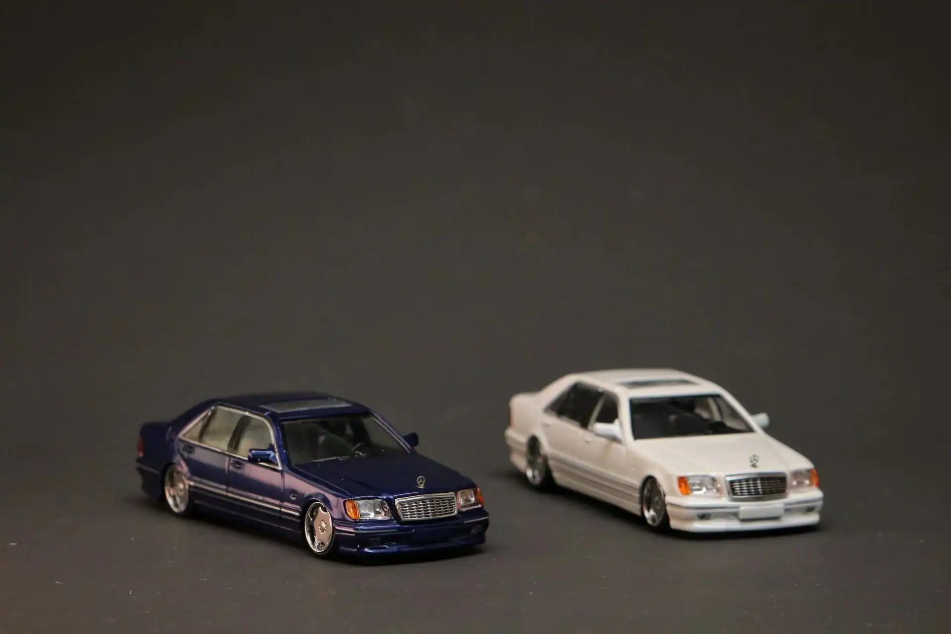 

Street Weapon SW 1:64 W140 Diecast Alloy Model Car Diorama Collection Miniature