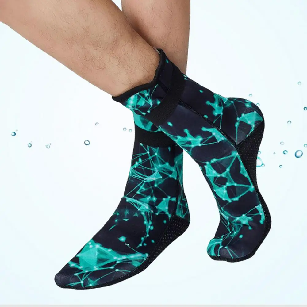 Anti-slip Swimming Socks 3mm Neoprene Waterproof Diving Socks for Swimming Surfing Camouflage Beach Volleyball for Hiking