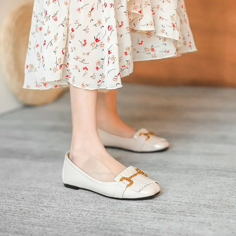 2024 New Fall Casual Work Black Shallow Mouth Commuter Loafers Fashion Fringe Design Square Head Comfortable Women's Flat Shoes
