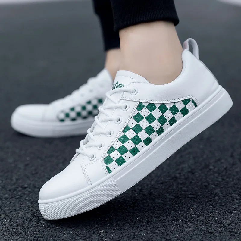Plaid Leather Men Casual Shoes Outdoor White Men's Sneakers Comfort Male Flats Lace Up Jogging Breathable Board Shoes New