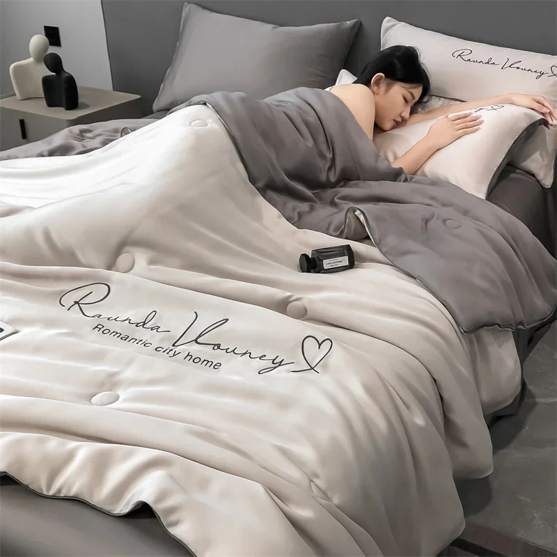 Grade A Washable Ice Silk Summer Quilt Set or 1 Pcs Quilt Skin-friendly  Air Conditioning Embroidered Comforter Summer Blanket