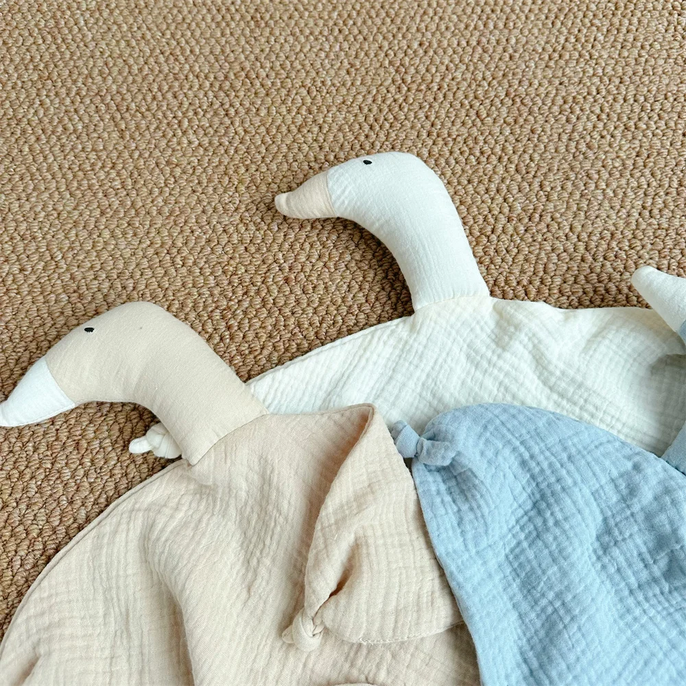 Cotton Muslin Baby Bibs Cute Goose Sleeping Dolls Newborn Soothe Appease Saliva Towel Toddlers Burp Cloth