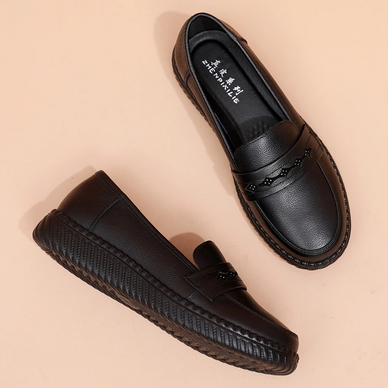 Autumn Fashion Women's Shoes Women Genuine Leather Non-slip Casual Flat Shoes Ladies Comfortable Black Work shoes Mother Shoes