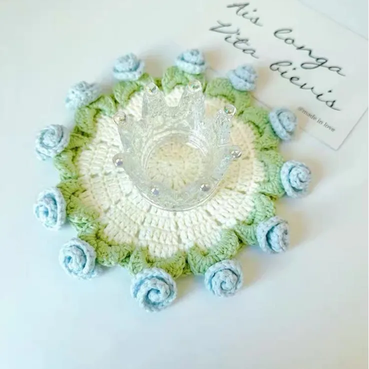 2025 gehäkelte Rosenblütenuntersetzer, gehäkelte Blumen, Tassenunterlage, Mini-Häkelblumen, Blumenstrauß, Tischdekoration, Geschenk – Detail 6