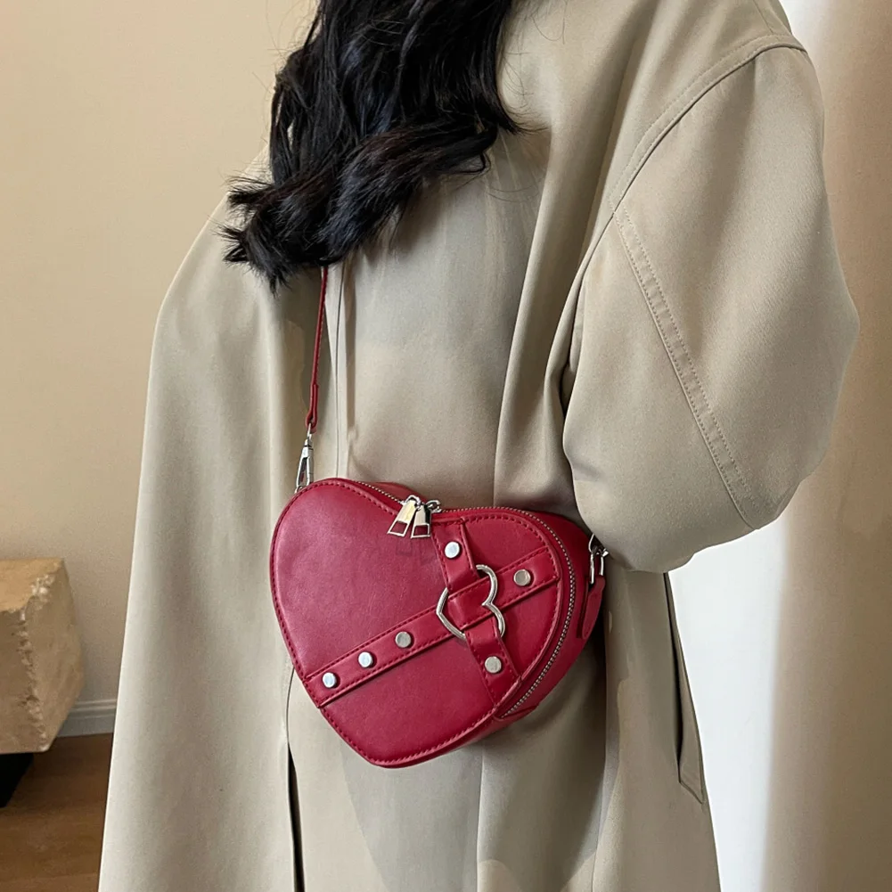 Women Heart Crossbody Bags PU Leather Small Heart Rivet Bag Solid Color Adjustable Strap Female Outdoor Bag
