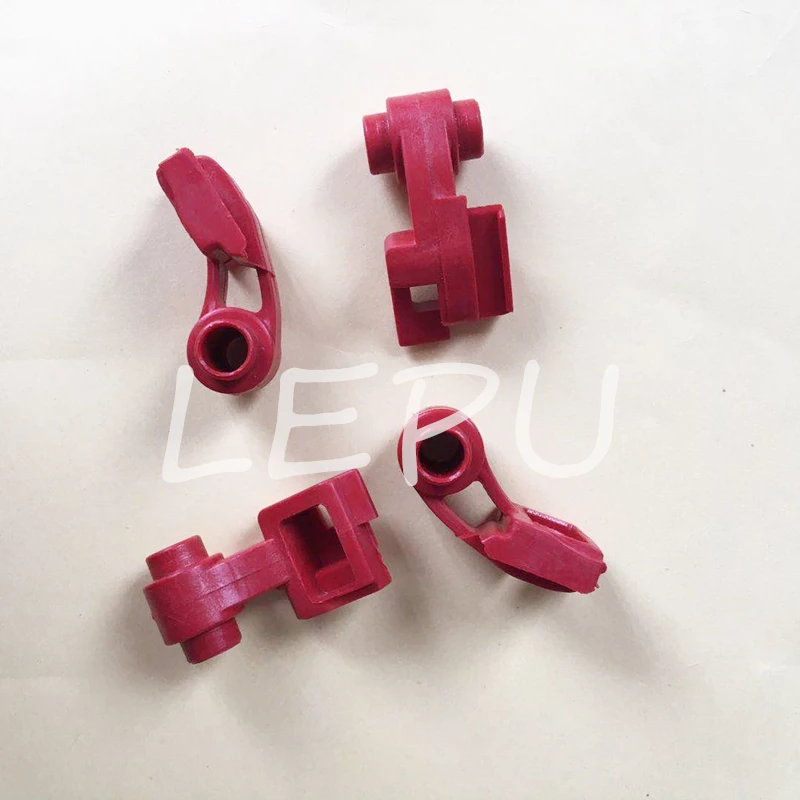 Рисунок 4 - Замена держателя щетки для Dewalt