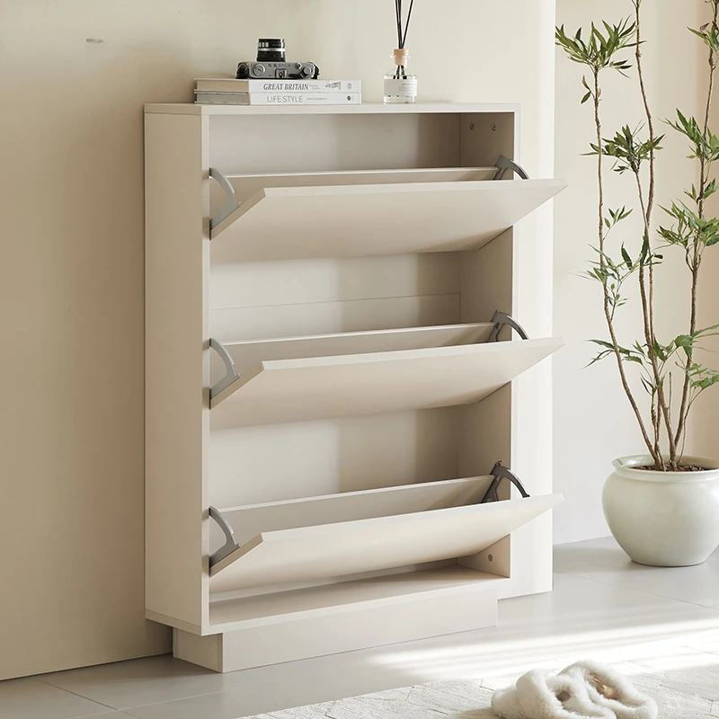 

The cream-style solid wood tipper cabinet is ultra-thin