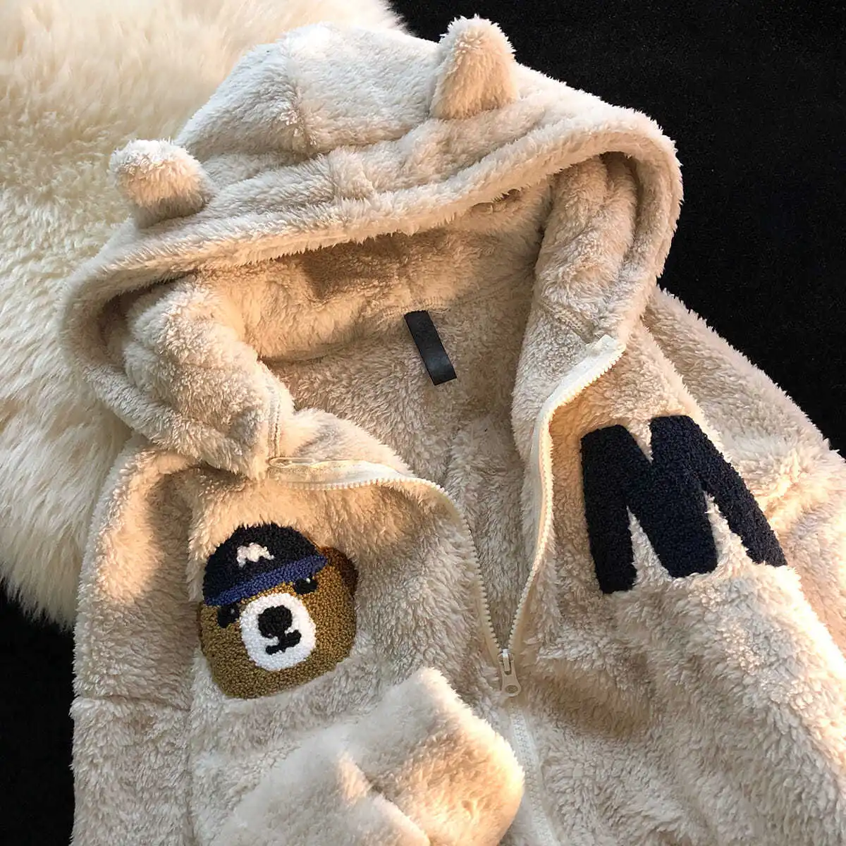

Plush thick lamb wool jacket gentle wind soft glutinous bear cute hanging ear sweater women autumn and winter loose cardigan y2k