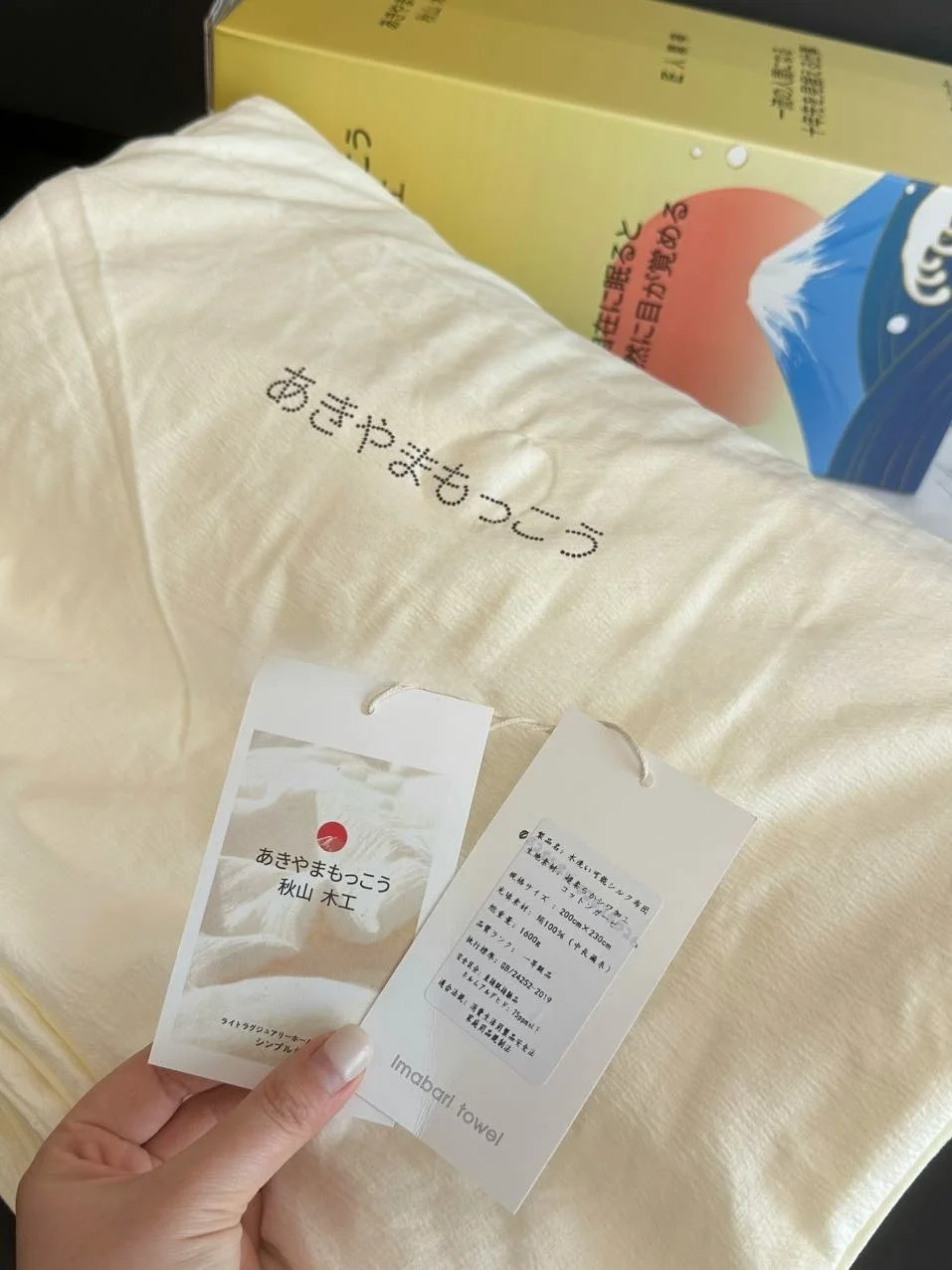 편안한 부드러운 실크 이불 여름 에어컨 선물세트 실크 릴 중간 길이 멀베리 실크 충전재 기계 세탁 가능
