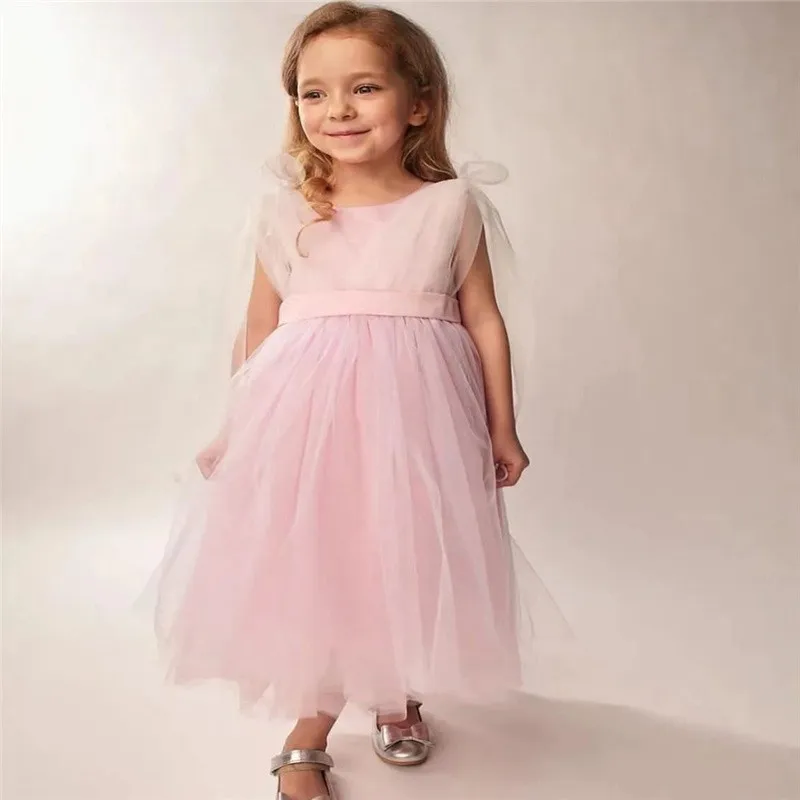 

Детское ТРАПЕЦИЕВИДНОЕ ПЛАТЬЕ из фатина, на бретельках, без рукавов