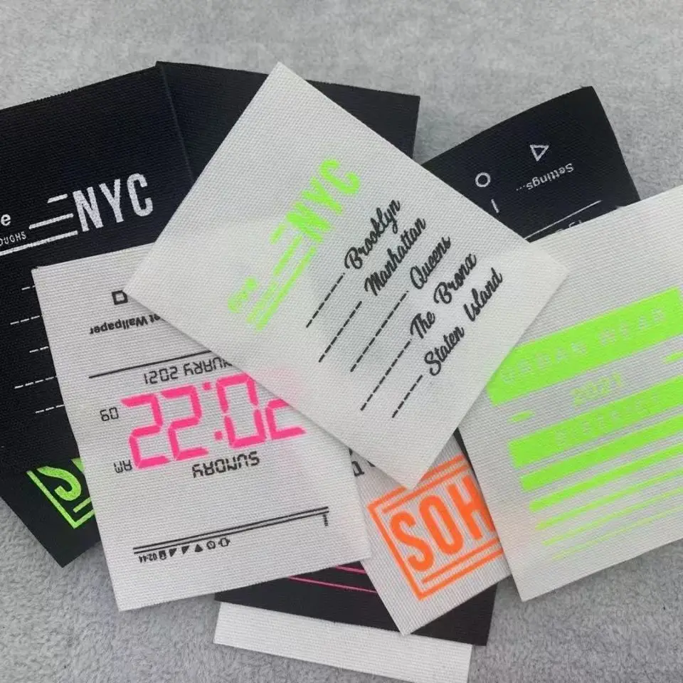 

Mixed 8Pcs/Lot Fashion Fluoresce Soft Fabric Patch Color Printed Embroidery Sew on Applique Clothing Handmade DIY Garment Decor