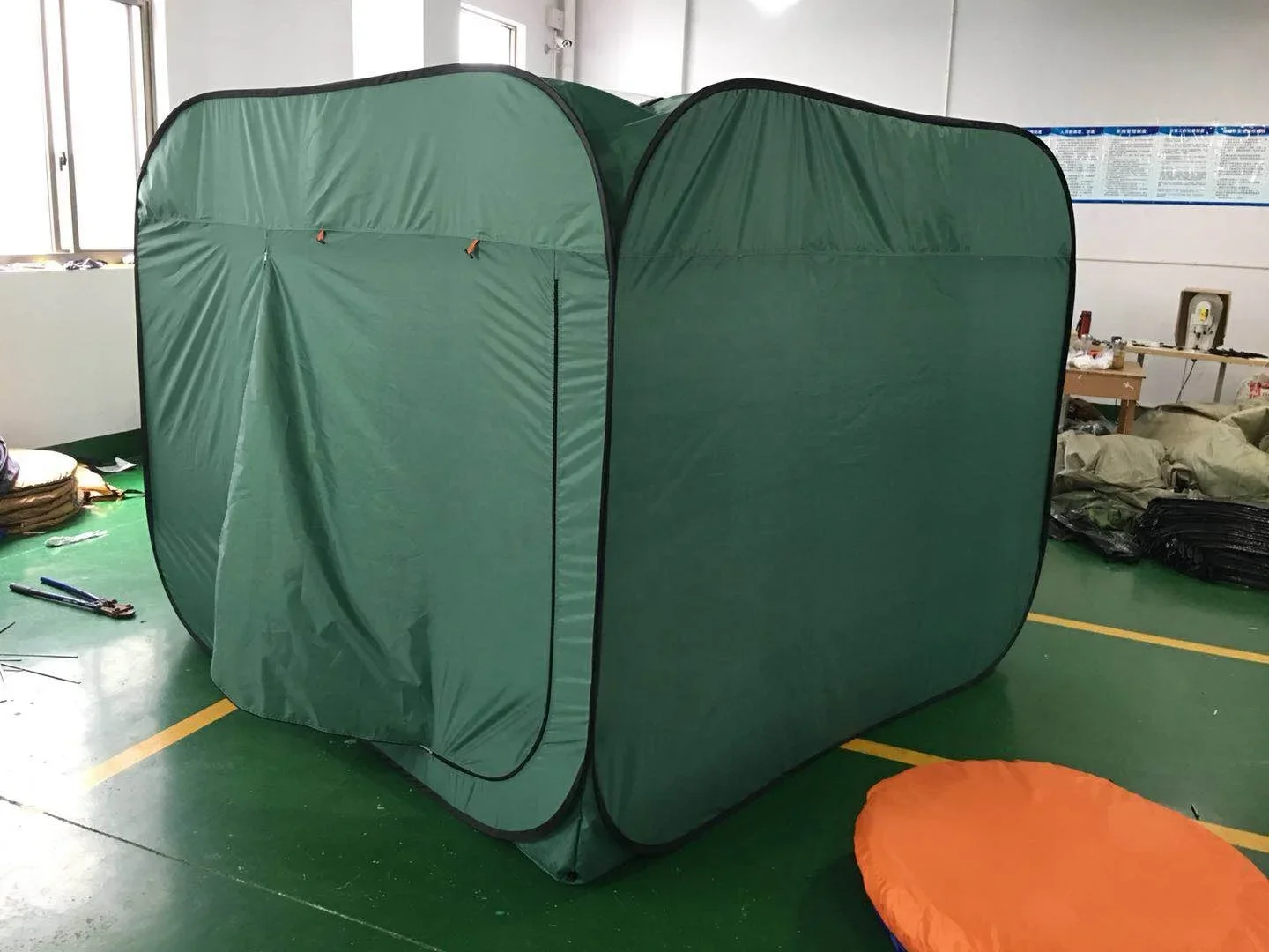 YYHC-Indoor modular emergency evacuation shelter with foam pads, portable removable cube tents for rebuilding