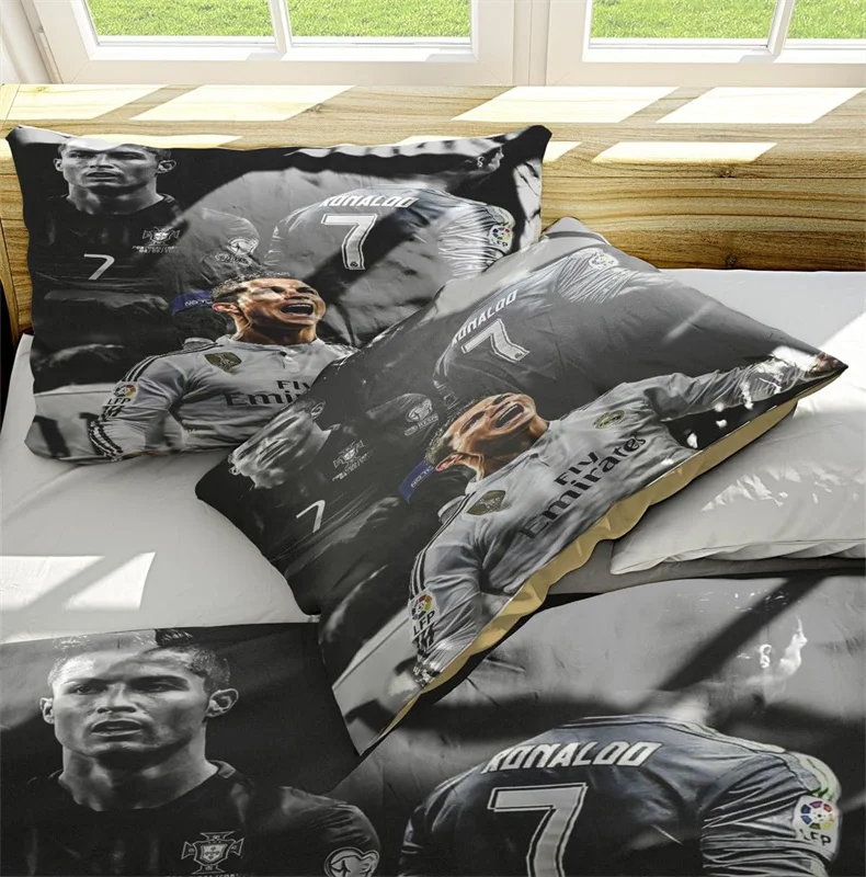 Description Picture 6 of itemFootball Themed Bedding Set Made of Microfiber Material, Football Stars 3-Piece Duvet Cover Set with Pillowcases for Ultimate