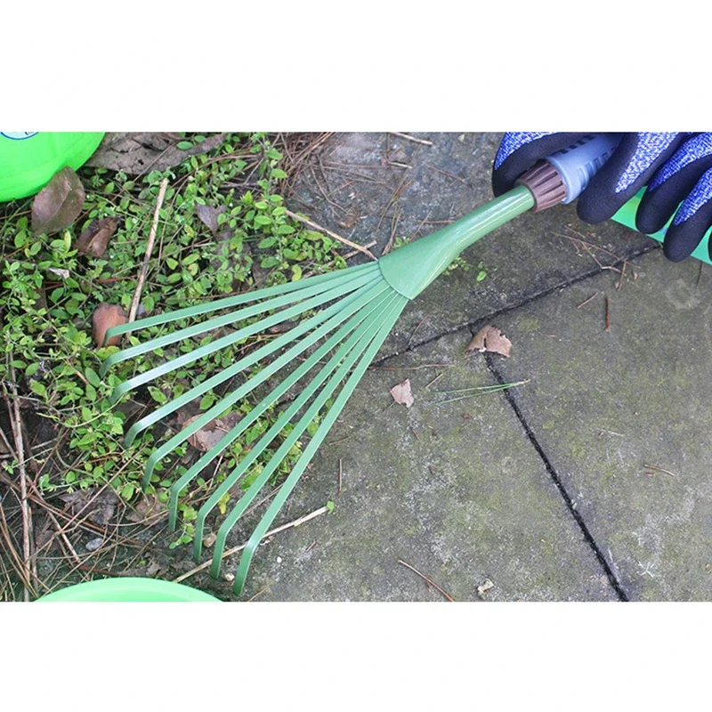 9 Teeth Garden Rake 15.5 Inch Grass Rake Hand Rake Leaf Broom with Comfort Grip Cleaning Pet Excrement Gardening Tools 2