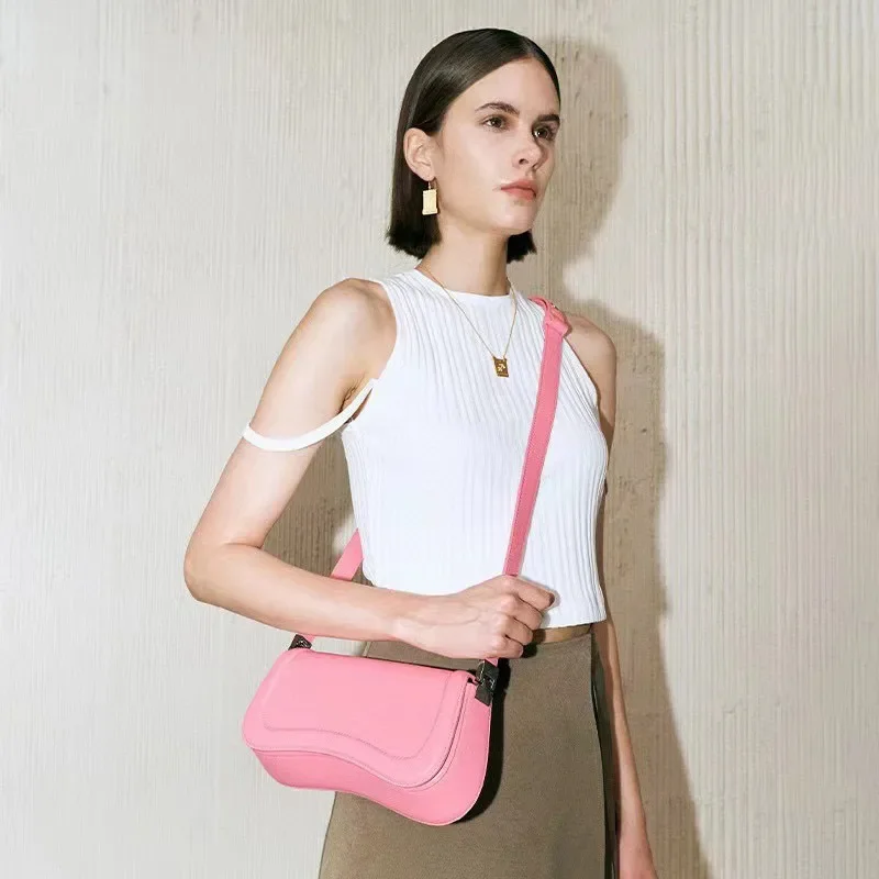 Merk handtassen voor vrouwen pudding dames leer motorfiets schouder cross body tas retro dames tassen mode met doos_voghion.com
