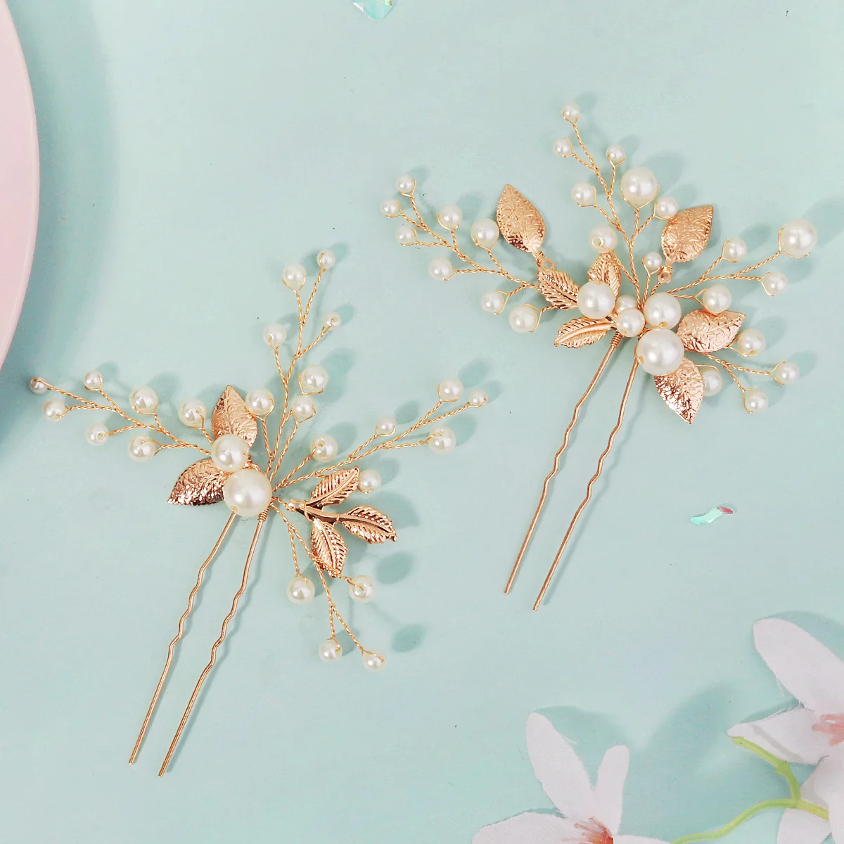 2-teiliges Set Perlenblumen-Haarnadeln für Damen, Funkelnde Kristall-Haarspangen, Festliches Haaraccessoire, U-förmige Haarnadel – Detail 10