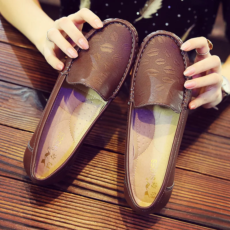 New Spring Autumn Woman Genuine Leather Bottom Flat Casual Women Footwear Lightweight Slip on Shoes Ladies Shoes Mother Shoes