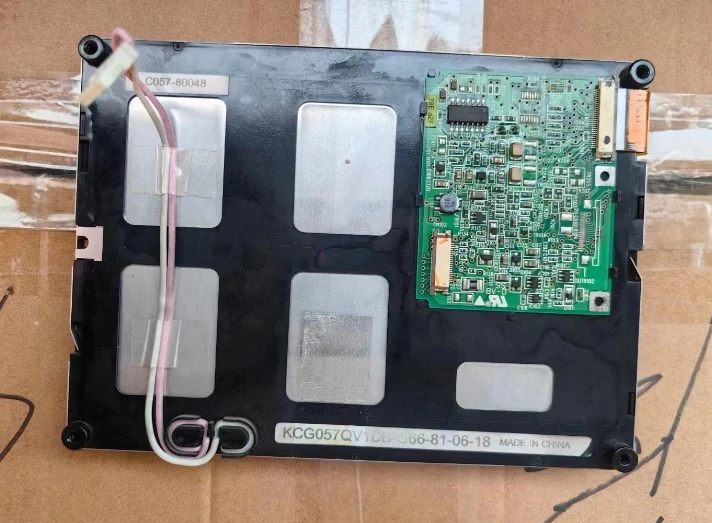 

15,6-дюймовый экран промышленного управления