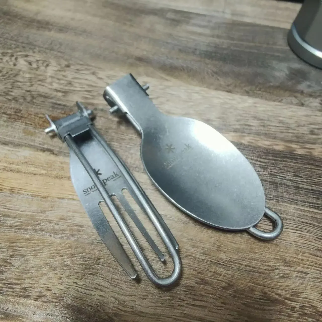

Two-piece industrial style outdoor portable tableware folding fork and spoon for camping and picnic stainless steel fork and spo