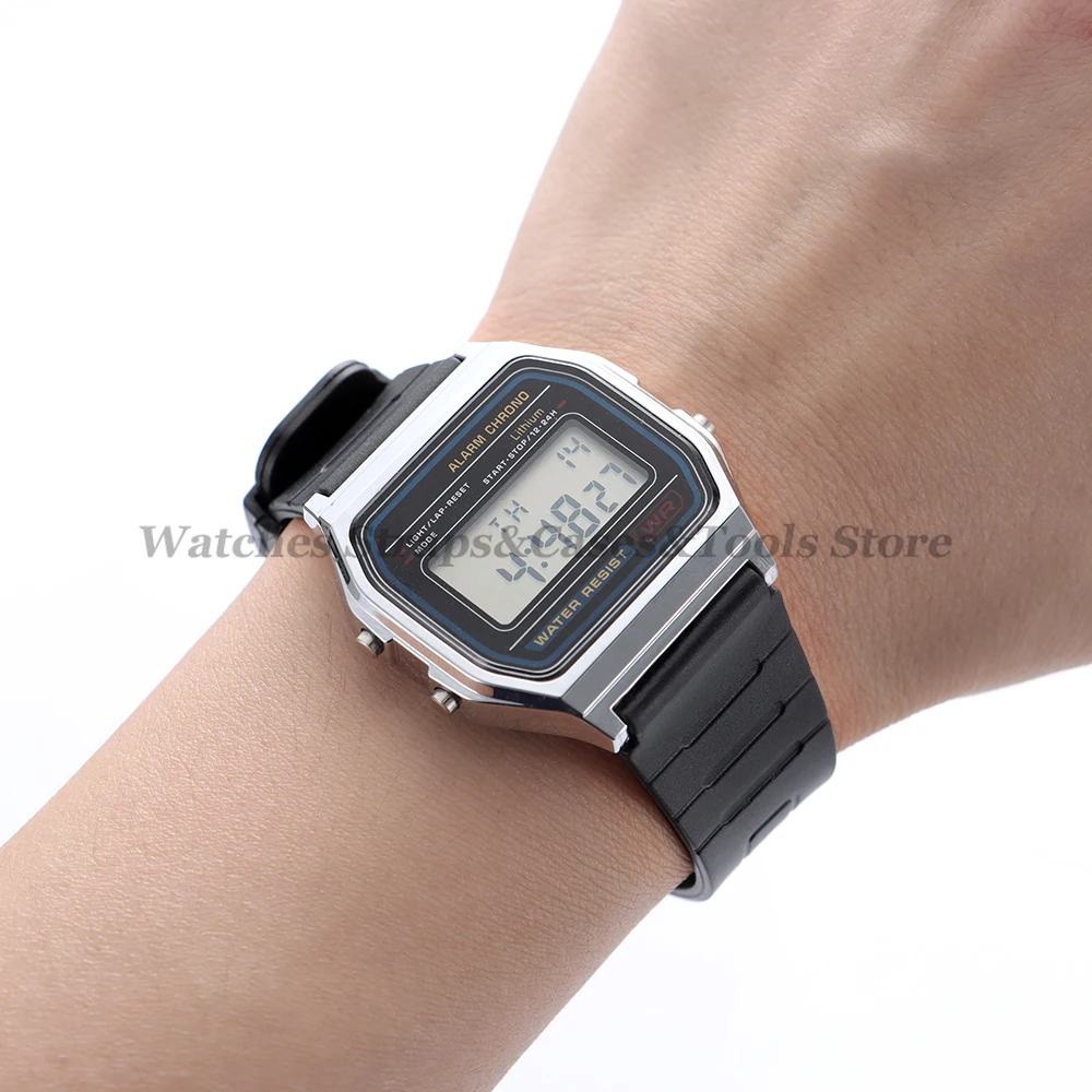 Versatile Silicone Watch Strap with PU Resin Design