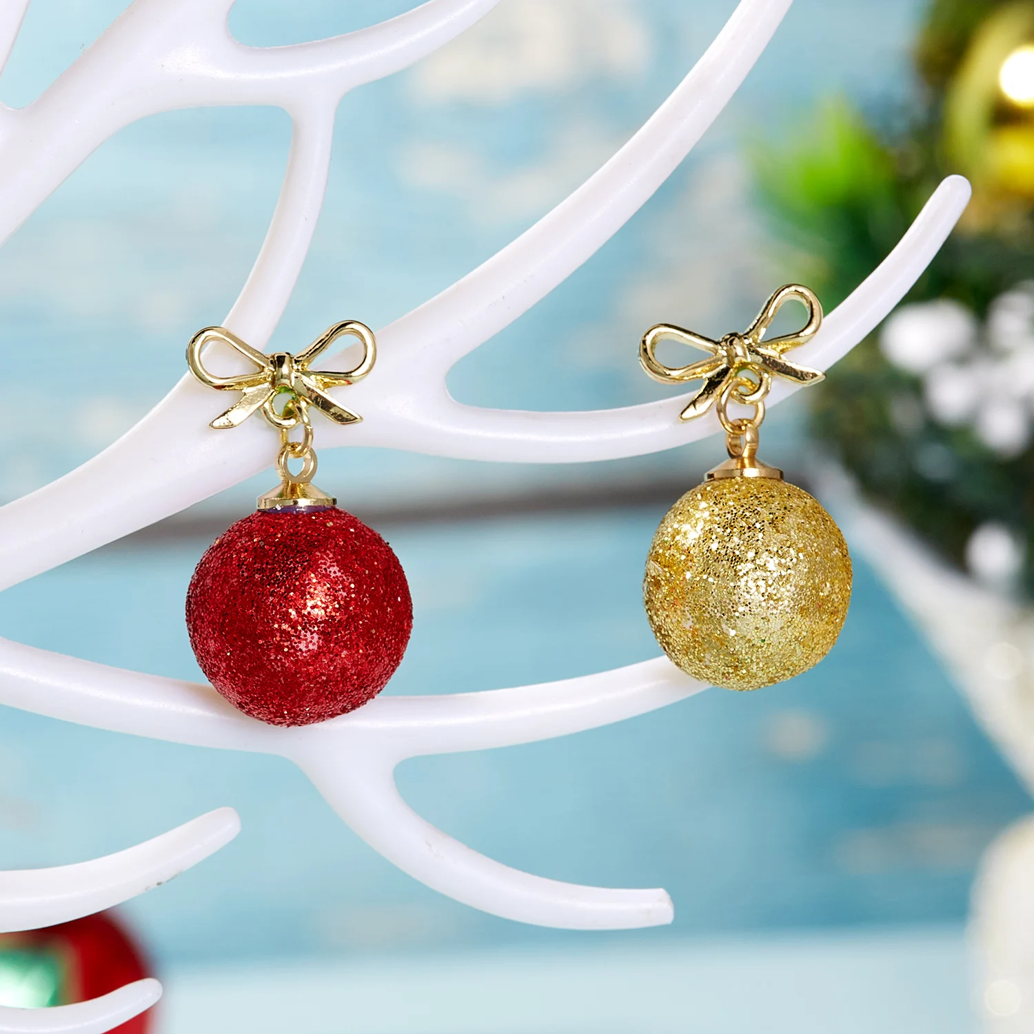 Cute Cartoon Niche Santa Claus Oil Drop Earrings Stainless Steel 18K Gold Plated Sleigh Christmas Tree Earrings - Product Details