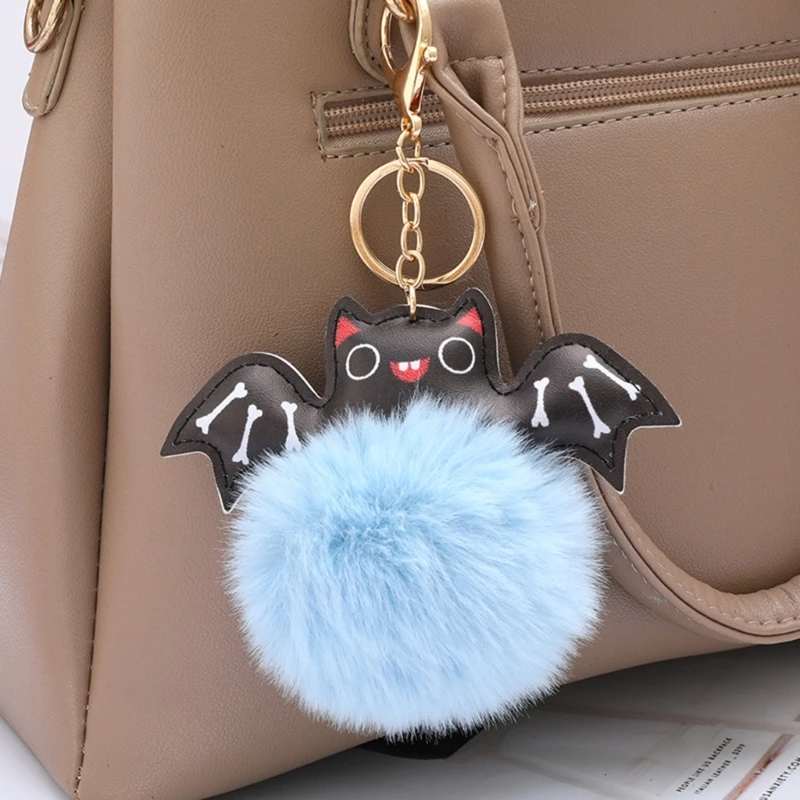 2023 New Halloween Bat Keychain Plush Keychain Plush Ball Keyring Charm Handbag Pendant Halloween Party Favor Supplies