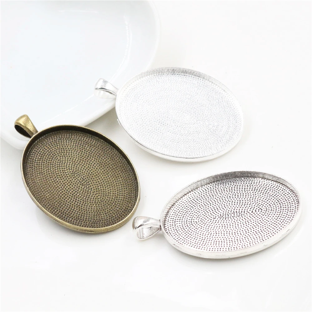 All'ingrosso 20pcs argento anticato / bronzo anticato 40mm vassoi con lunetta rotonda pendente risultati - adatta cabochon da 30 mm - Italia