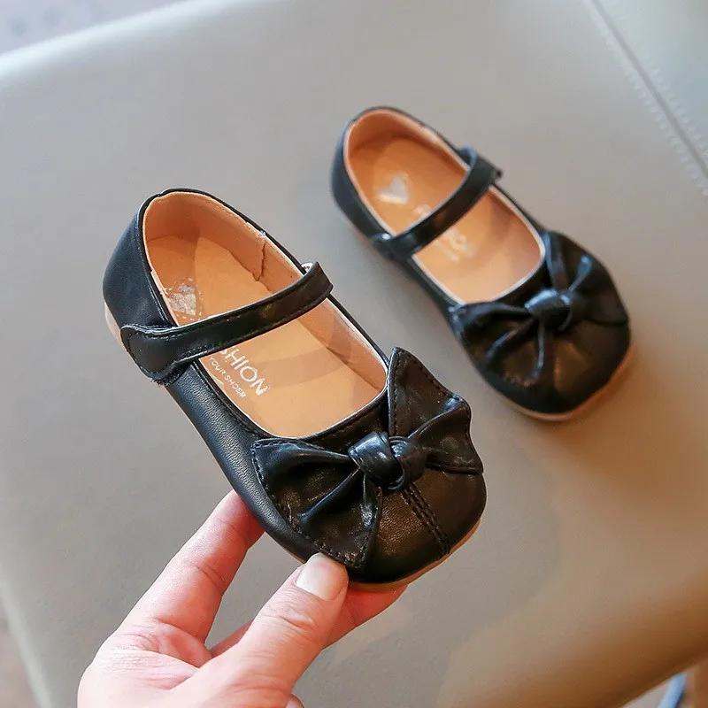 Girls Butterfly Shoes New Fashion Autumn Girls Bling Princess Shoes String Bead Dance Child Anti-slip Flats D640