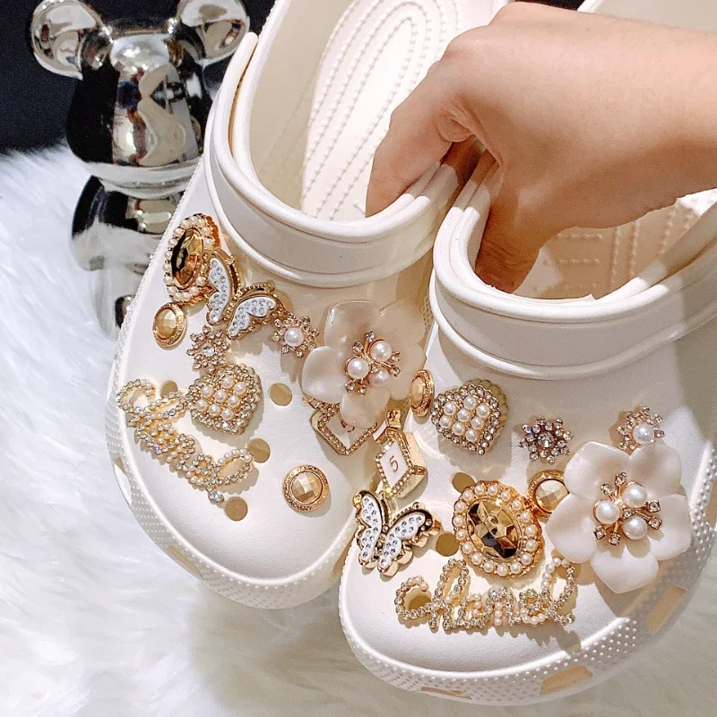 Shoe Charms DIY Pins Butterfly Diamond Pearl Chain Decoration Buckle Hole Shoe Charms Set Accessories Kids Girls Gift